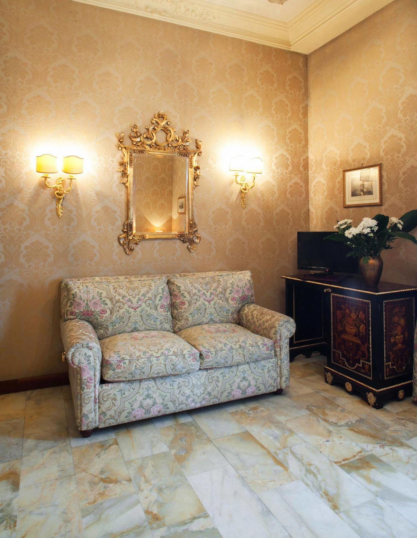 Hotel Des Epoques Рим Екстериор снимка
