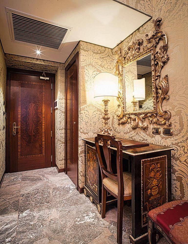 Hotel Des Epoques Рим Екстериор снимка